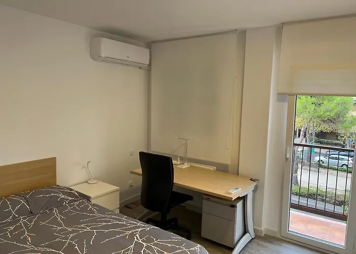Habitaciones En Duplex, Avd De Europa, Pozuelo De Alarcon