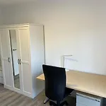 Habitaciones En Duplex, Avd De Europa, Pozuelo De Alarcon